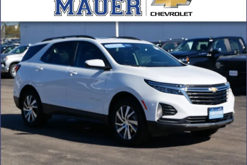 2023 Chevrolet Equinox LT photo 1