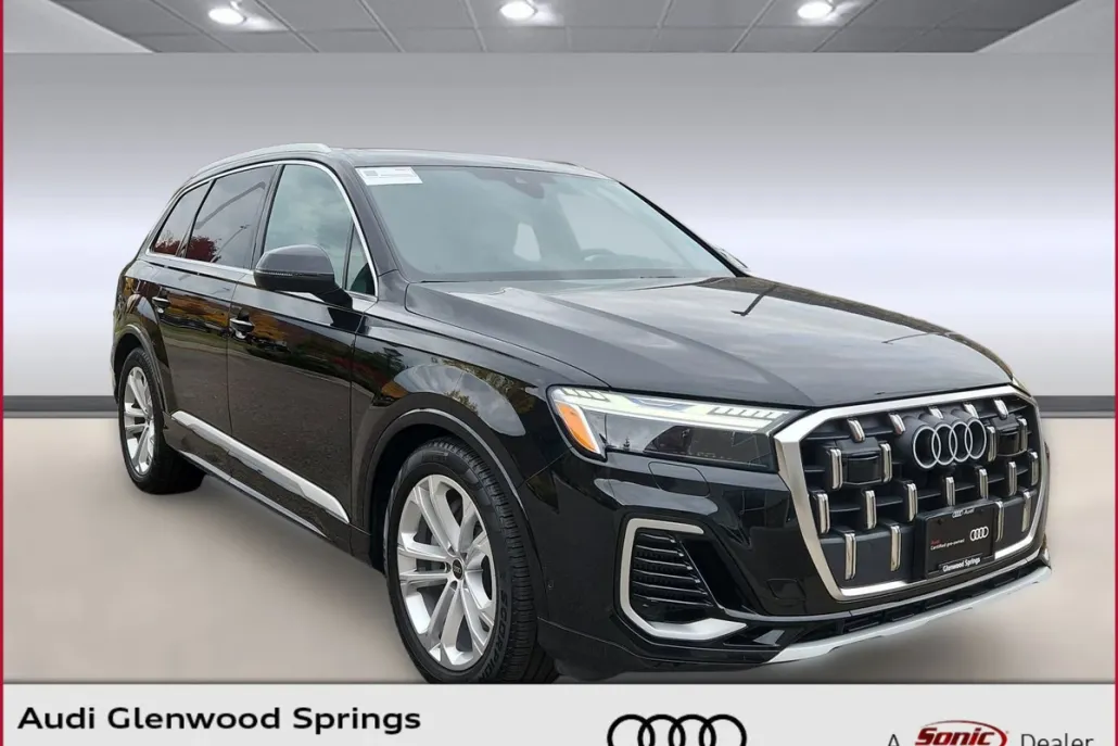 2025 Audi Q7 Prestige 55 photo 1