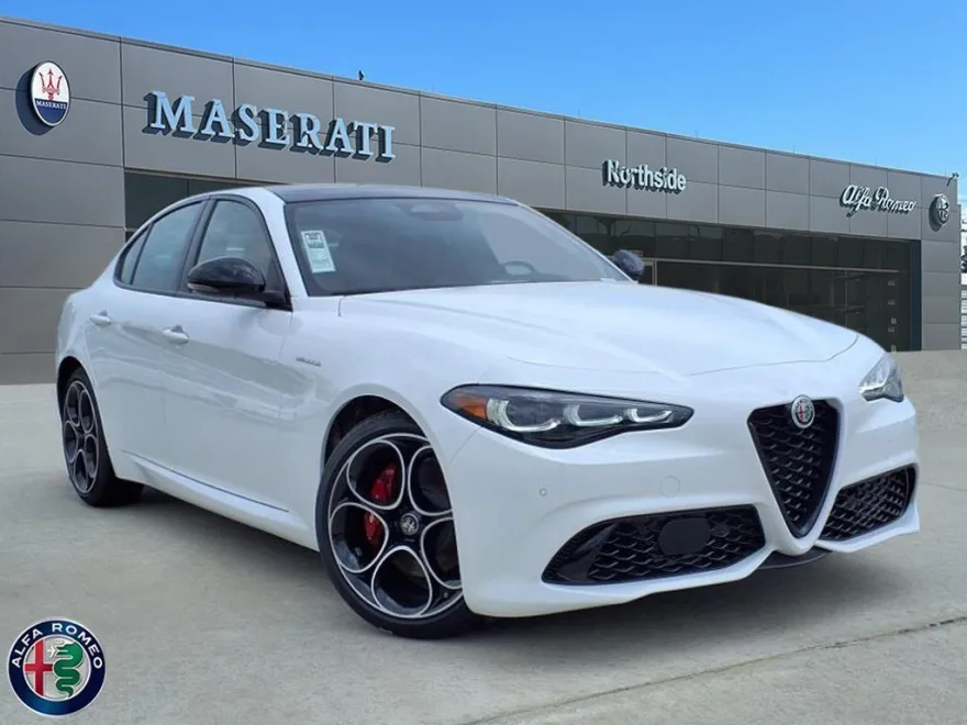 2025 Alfa Romeo Giulia SPRINT photo 1