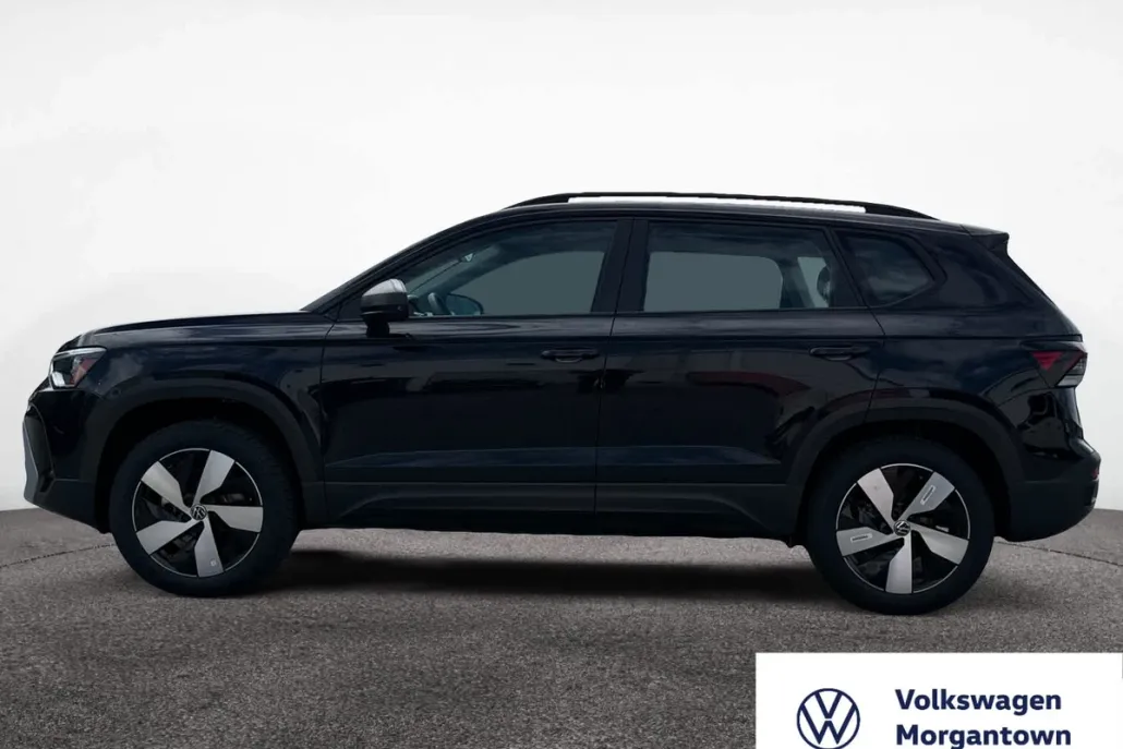 2025 Volkswagen Taos S photo 1
