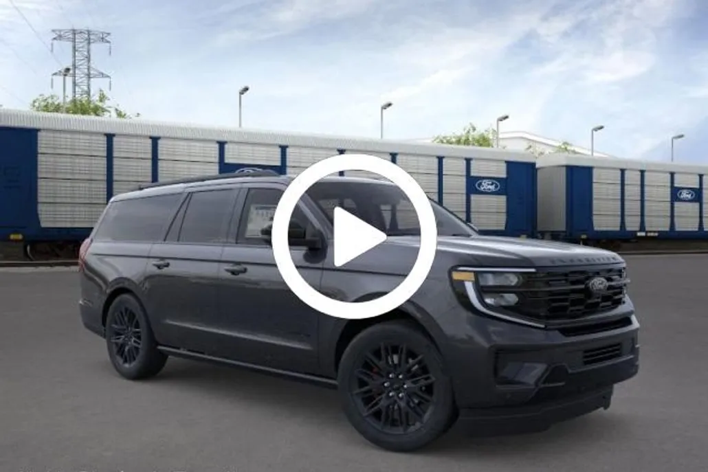 2025 Ford Expedition MAX Platinum photo 1
