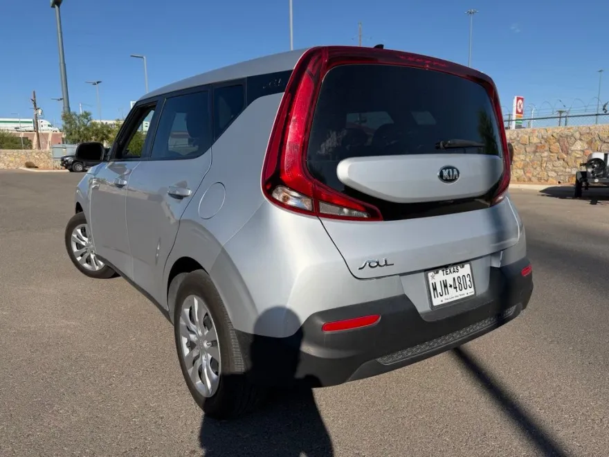 2020 Kia Soul LX photo 1