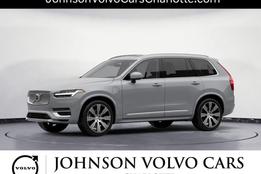 2025 Volvo XC90 T8 photo 1