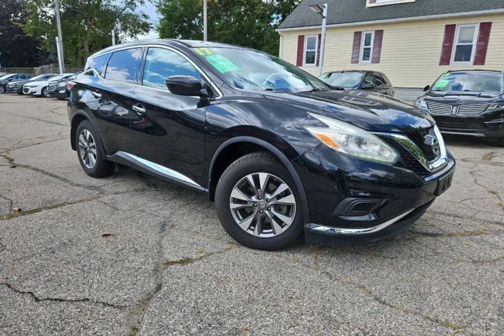 2017 Nissan Murano S photo 1