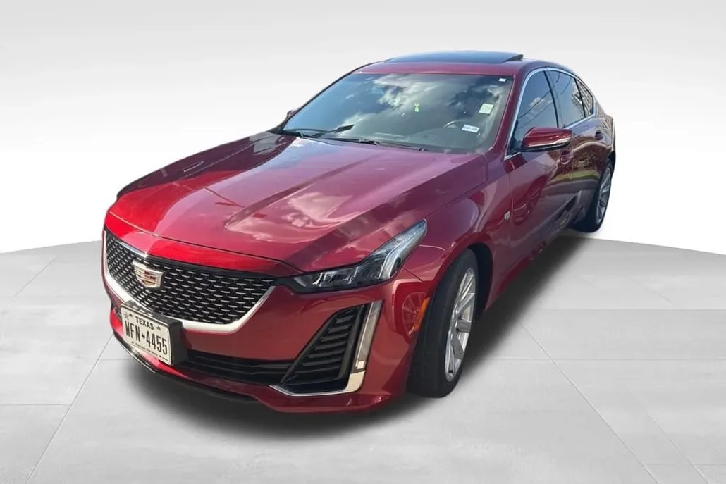 2023 Cadillac CT5 Luxury photo 1