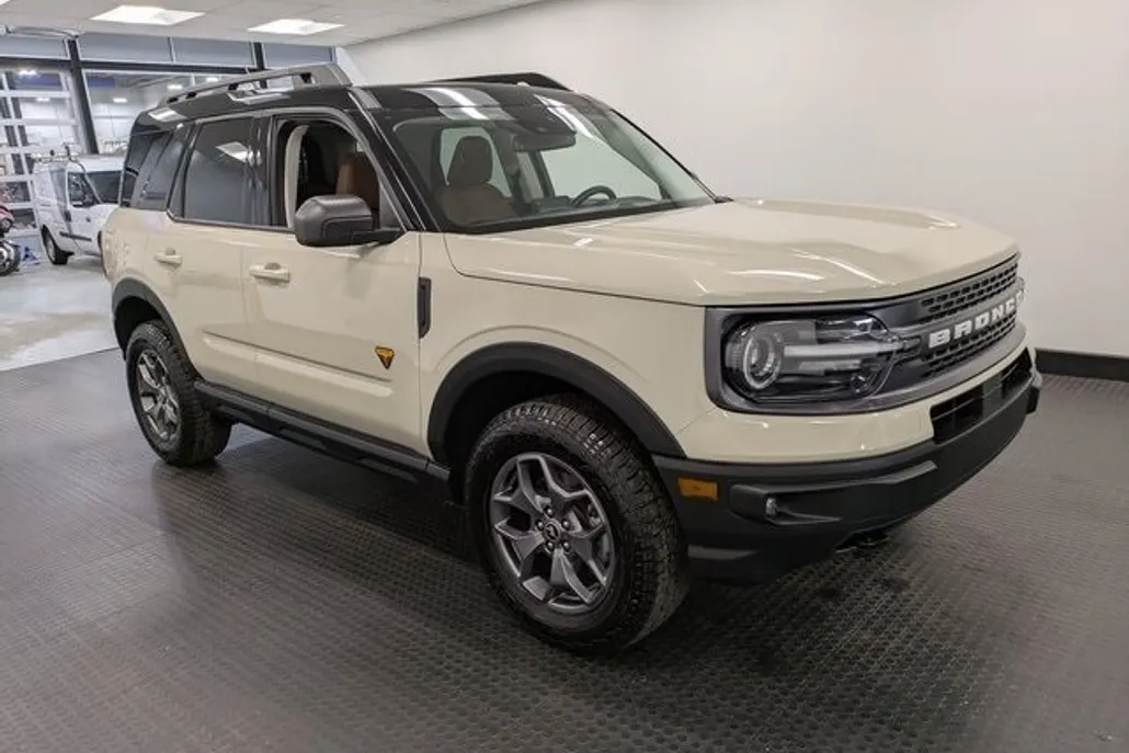 2024 Ford Bronco Sport Badlands photo 1