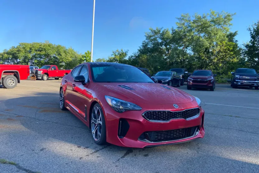 2020 Kia Stinger GT2 photo 1