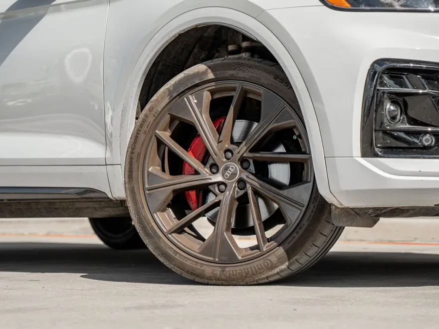 2025 Audi SQ5 Premium Plus photo 1
