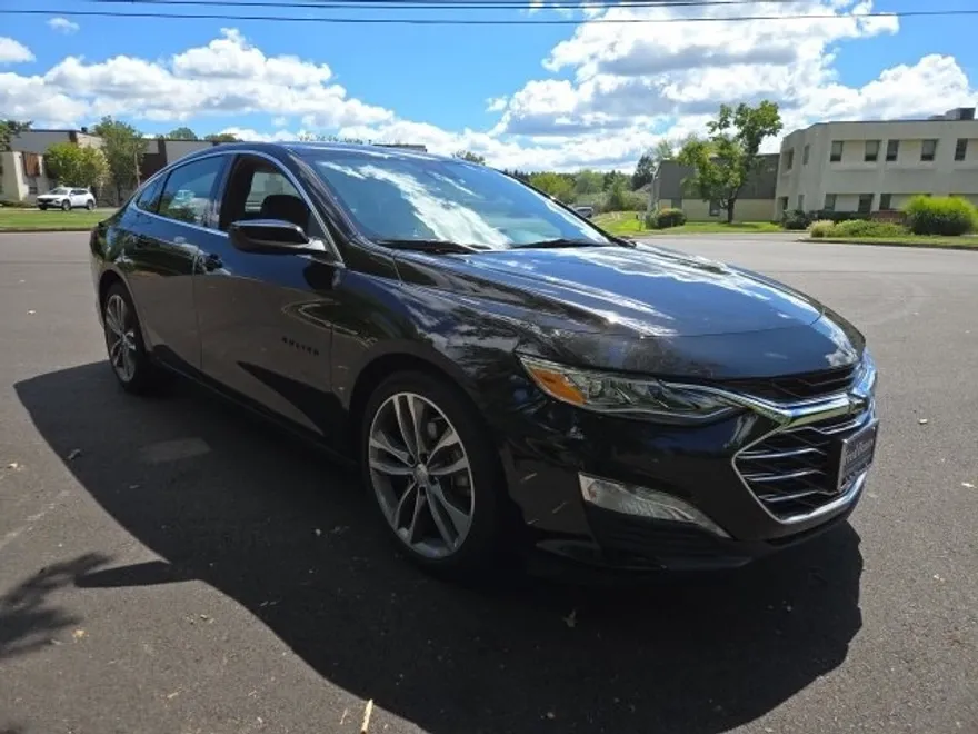 2023 Chevrolet Malibu 2LT photo 1