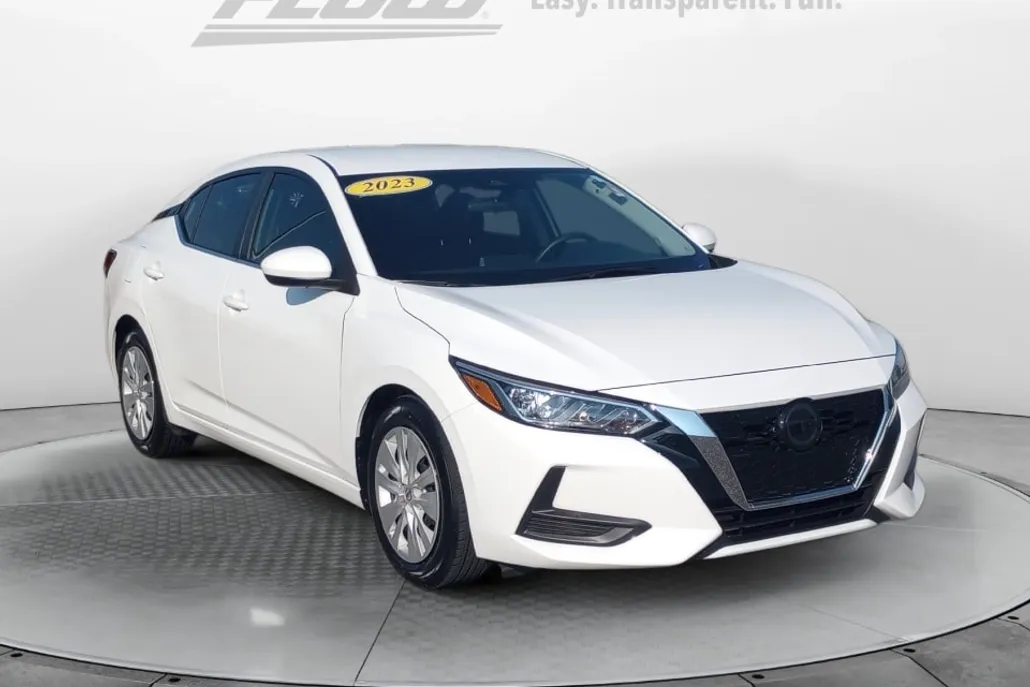 2023 Nissan Sentra S photo 1