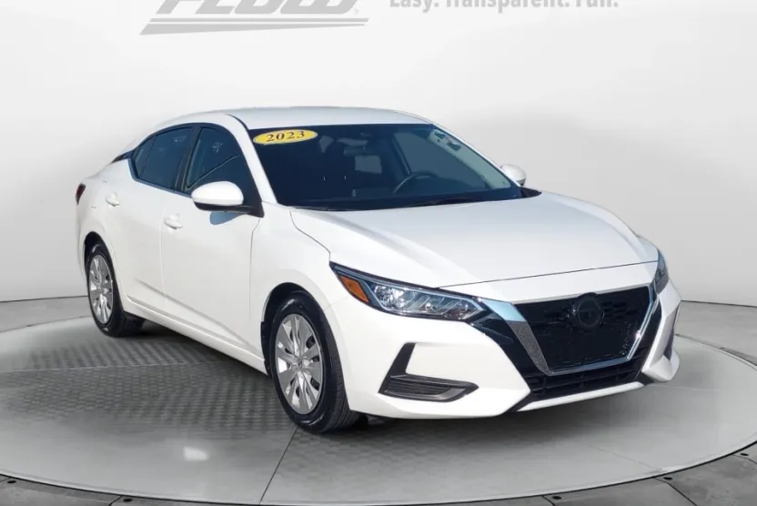2023 Nissan Sentra S photo 1