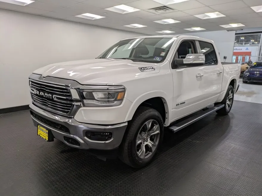2019 Ram 1500 Laramie photo 1