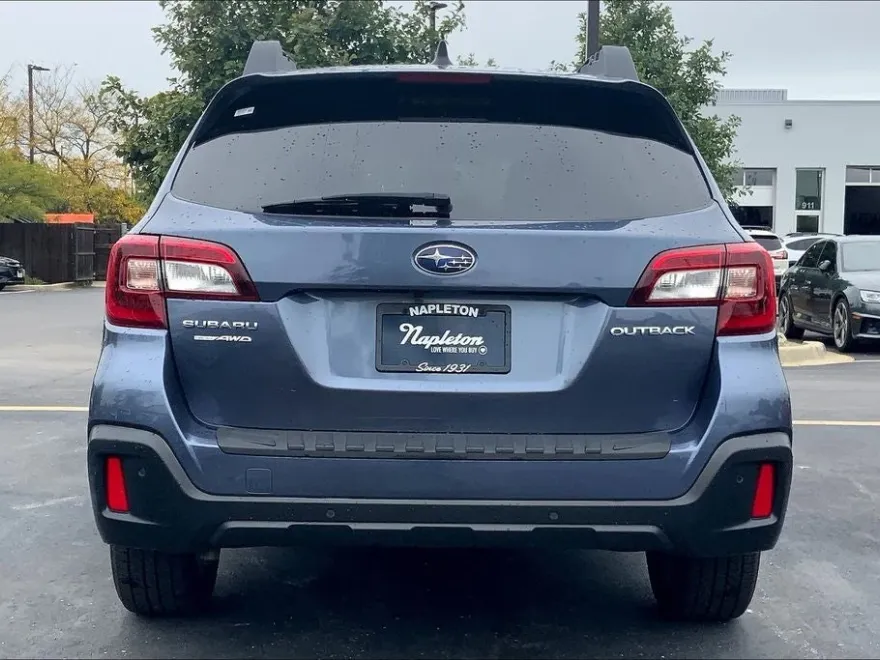 2018 Subaru Outback 2.5i Limited photo 1