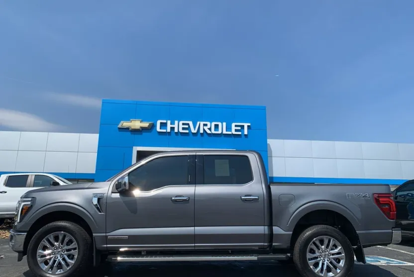 2024 Ford F-150 Lariat photo 1
