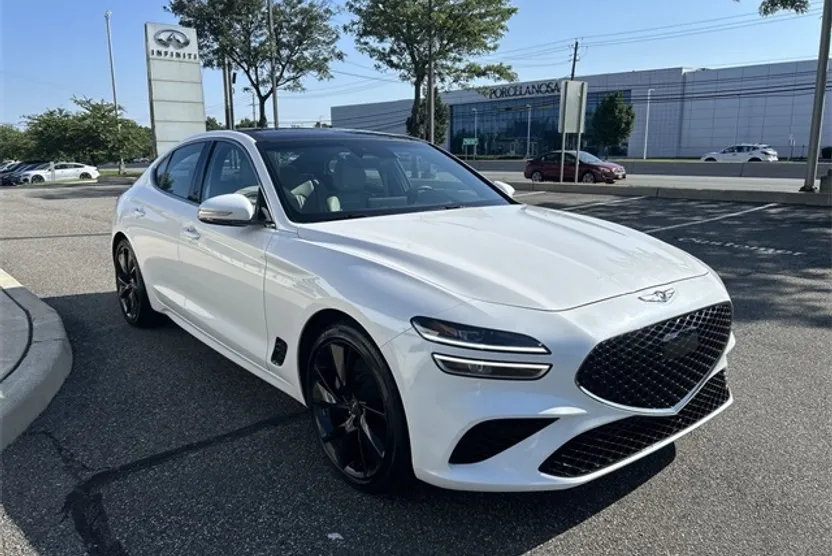2022 Genesis G70 3.3T photo 1