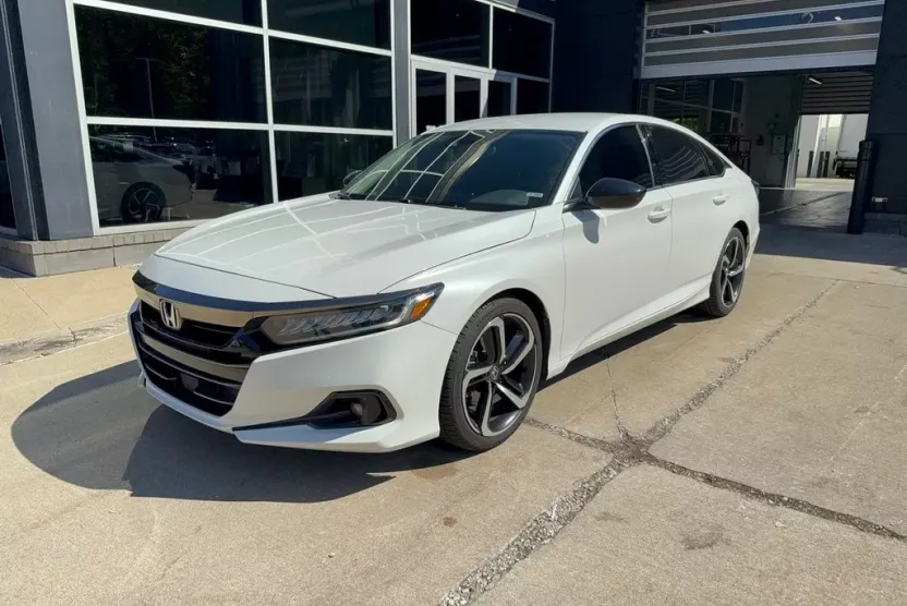2022 Honda Accord Sport SE photo 1