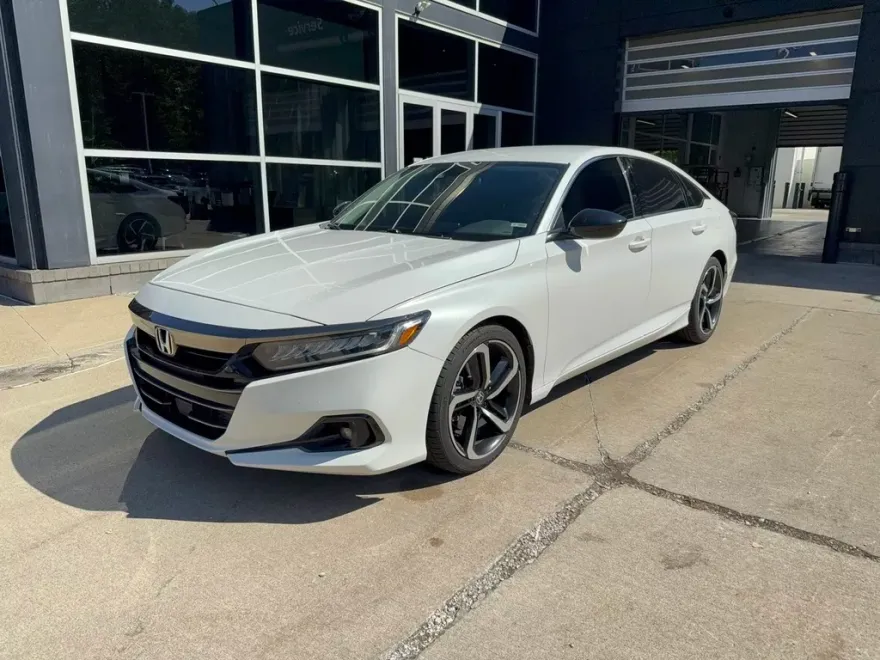 2022 Honda Accord Sport SE photo 1