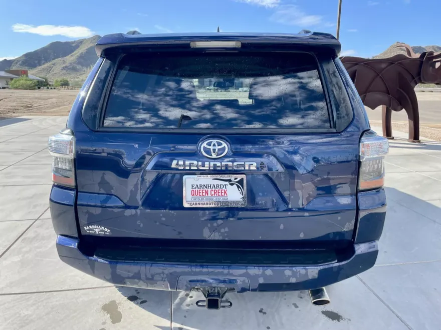 2022 Toyota 4Runner SR5 Premium photo 1