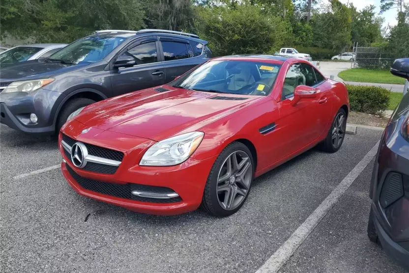 2013 Mercedes Benz SLK 250 photo 1