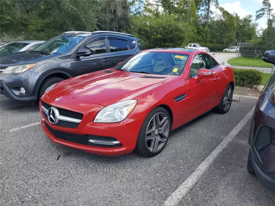 2013 Mercedes Benz SLK 250 photo 1