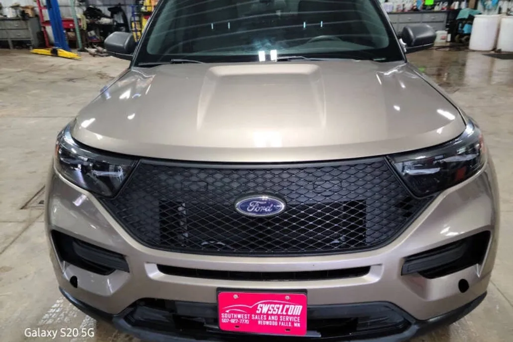 2021 Ford Explorer photo 1