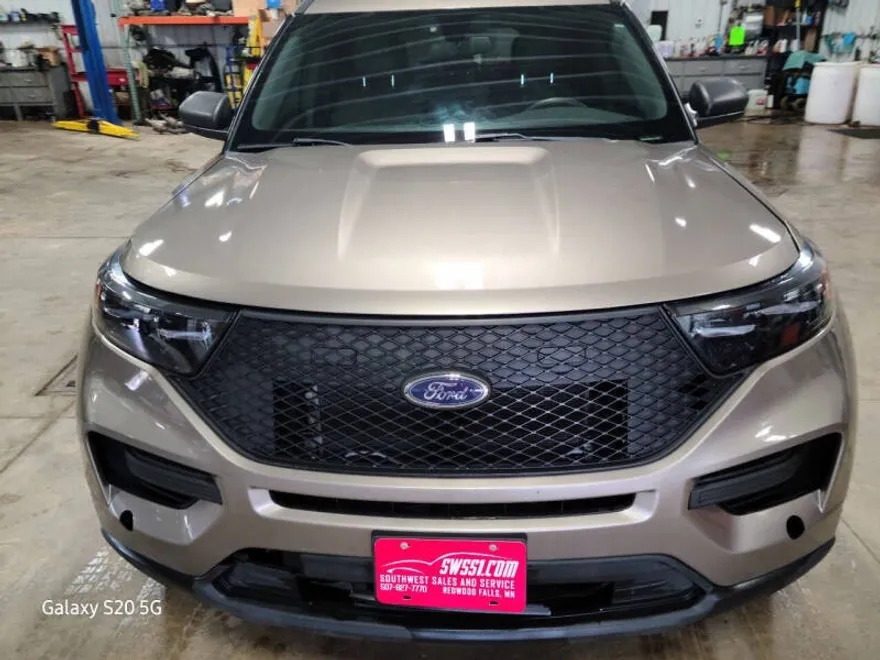 2021 Ford Explorer photo 1