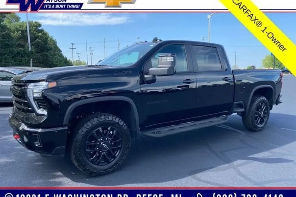 2025 Chevrolet Silverado 2500HD LT photo 1