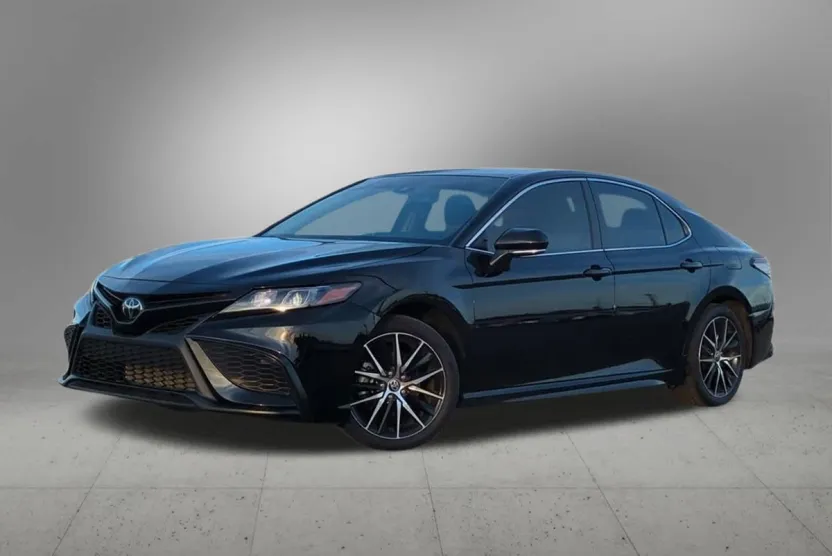 2024 Toyota Camry SE photo 1