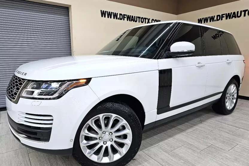 2018 Land Rover Range Rover HSE photo 1