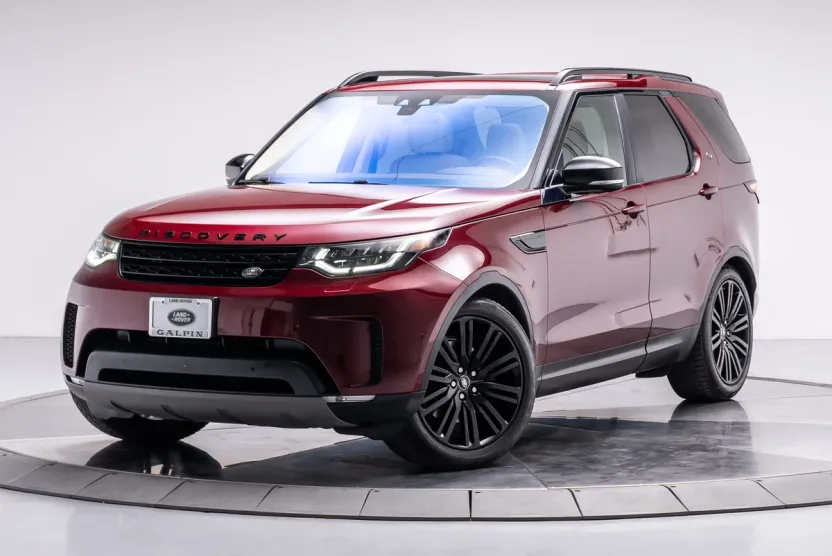 2017 Land Rover Discovery HSE photo 1