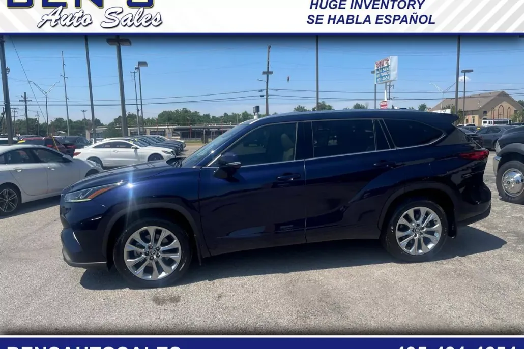2023 Toyota Highlander Limited photo 1