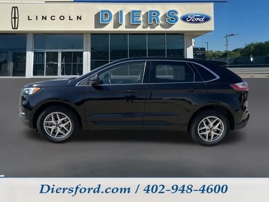 2024 Ford Edge SEL photo 1
