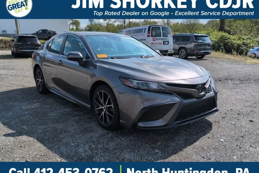 2023 Toyota Camry Base photo 1