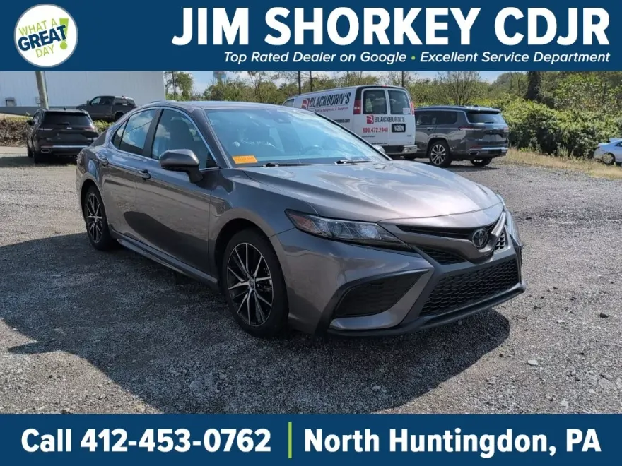 2023 Toyota Camry Base photo 1