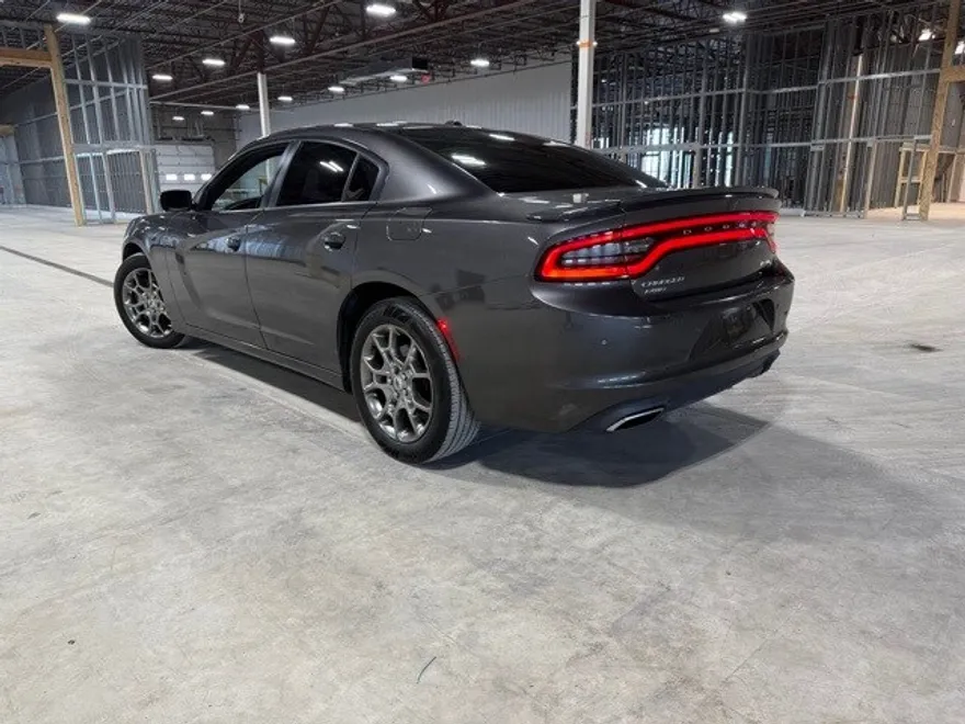 2017 Dodge Charger SXT photo 1