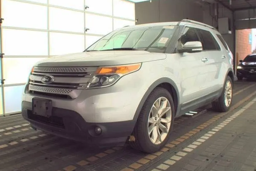 2014 Ford Explorer Limited photo 1