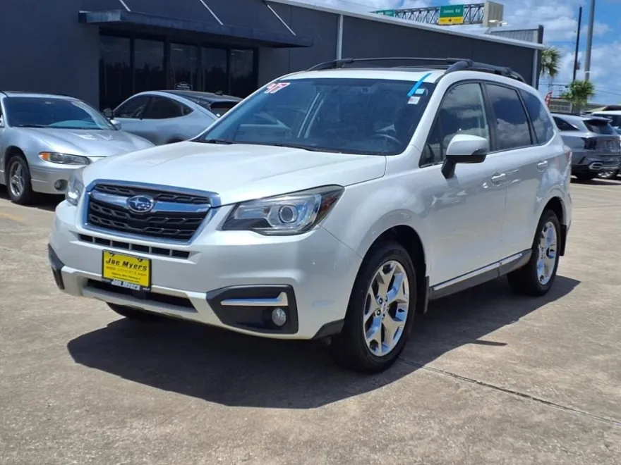 2017 Subaru Forester 2.5i Touring photo 1