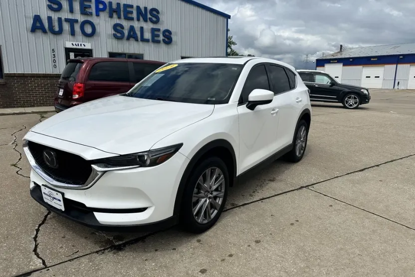 2019 Mazda CX-5 Grand Touring photo 1