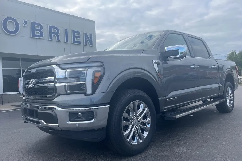 2025 Ford F-150 Lariat photo 1