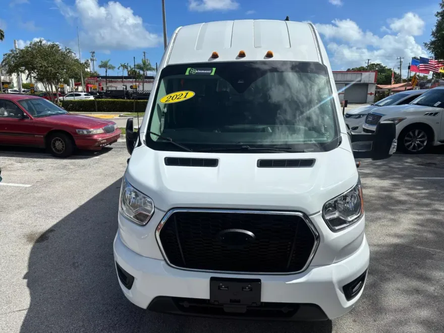 2021 Ford Transit Passenger XLT Van photo 1
