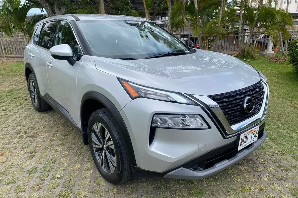 2021 Nissan Rogue SV photo 1