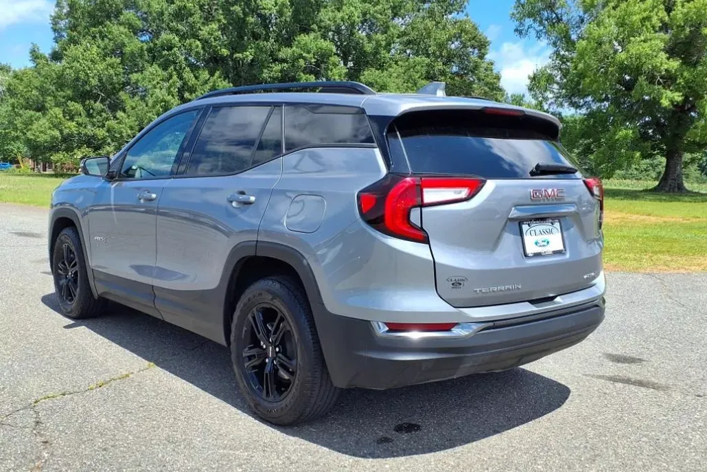 2023 Gmc Terrain AT4 photo 1