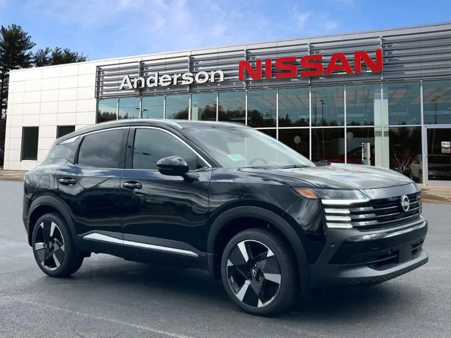 2025 Nissan Kicks SR photo 1