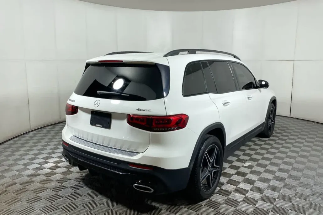 2021 Mercedes Benz GLB 250 4MATIC photo 1