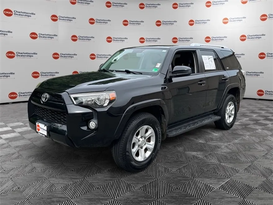 2018 Toyota 4Runner SR5 photo 1