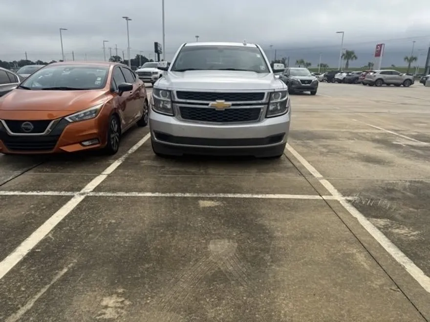 2015 Chevrolet Tahoe LS photo 1