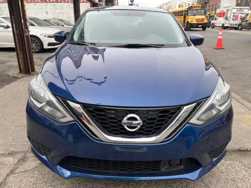 2018 Nissan Sentra S photo 2