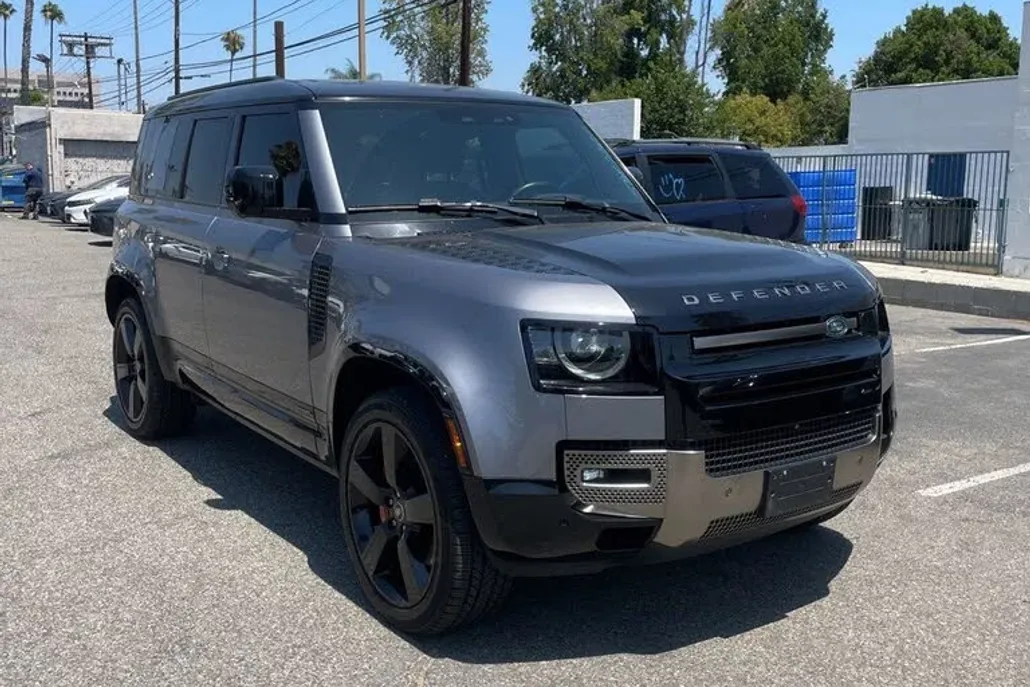 2020 Land Rover Defender 110 X photo 1