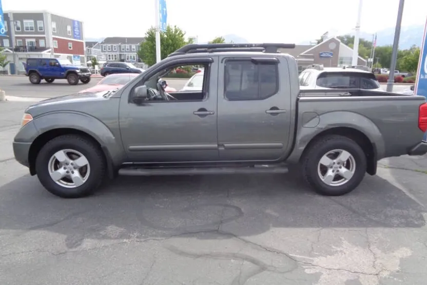 2005 Nissan Frontier LE photo 1