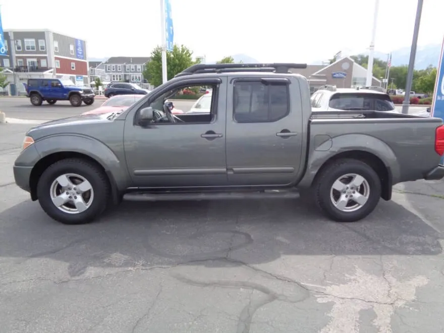 2005 Nissan Frontier LE photo 1